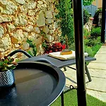 Vintage Residenc - Pool Zur Selbstnutzung By Interhome