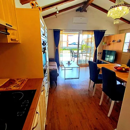 Apartman Vintage Residenc - Pool Zur Selbstnutzung By Interhome *
