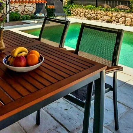 Vintage Residenc - Pool Zur Selbstnutzung By Interhome