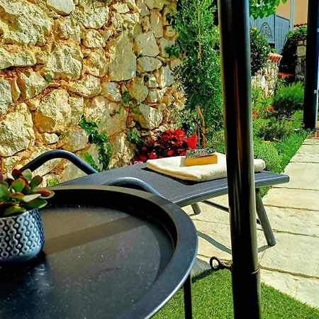 Vintage Residenc - Pool Zur Selbstnutzung By Interhome