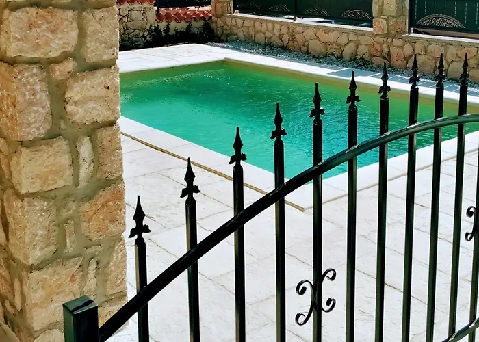 아파트 Vintage Residenc - Pool Zur Selbstnutzung By Interhome