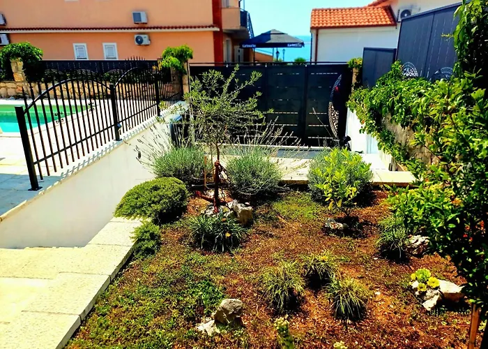 Vintage Residenc - Pool Zur Selbstnutzung By Interhome 아파트 드라말리